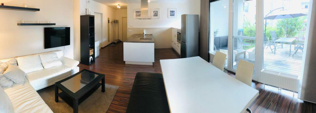 25H Garden Apartment Plus Private Beach Neusiedl am See Bagian luar foto