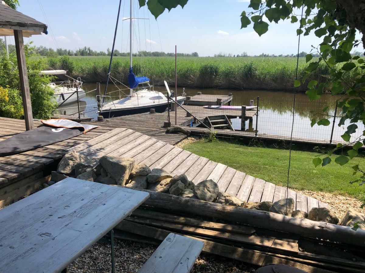 25H Garden Apartment Plus Private Beach Neusiedl am See Bagian luar foto
