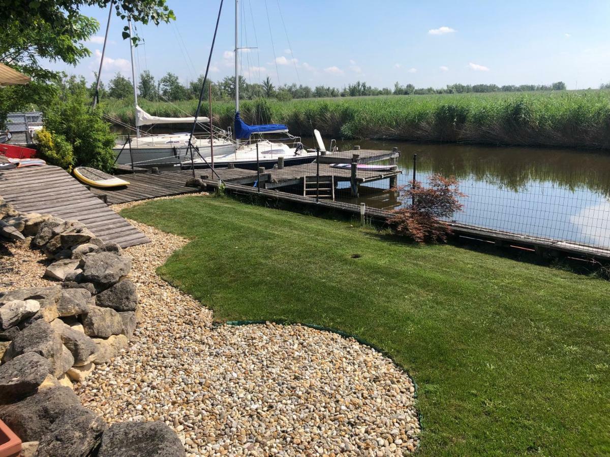 25H Garden Apartment Plus Private Beach Neusiedl am See Bagian luar foto