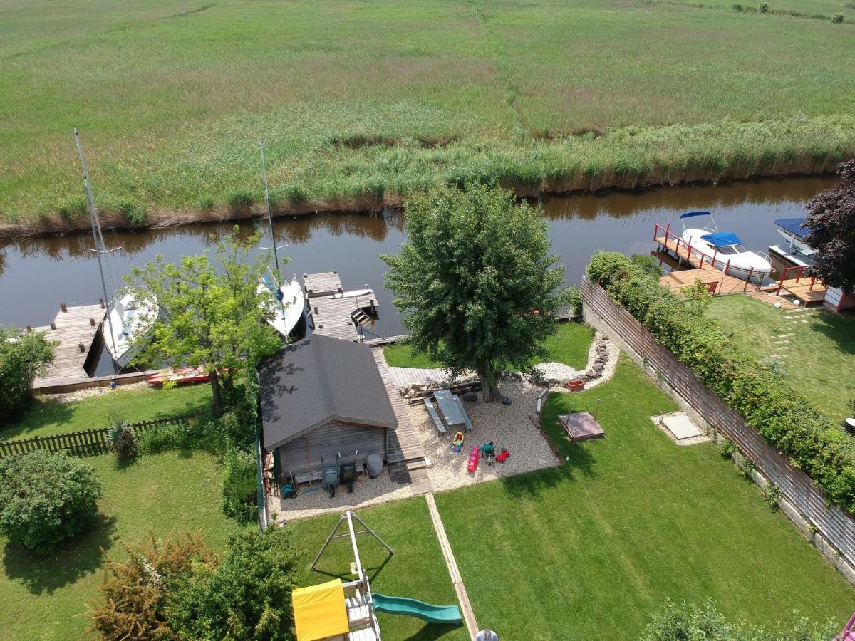 25H Garden Apartment Plus Private Beach Neusiedl am See Bagian luar foto